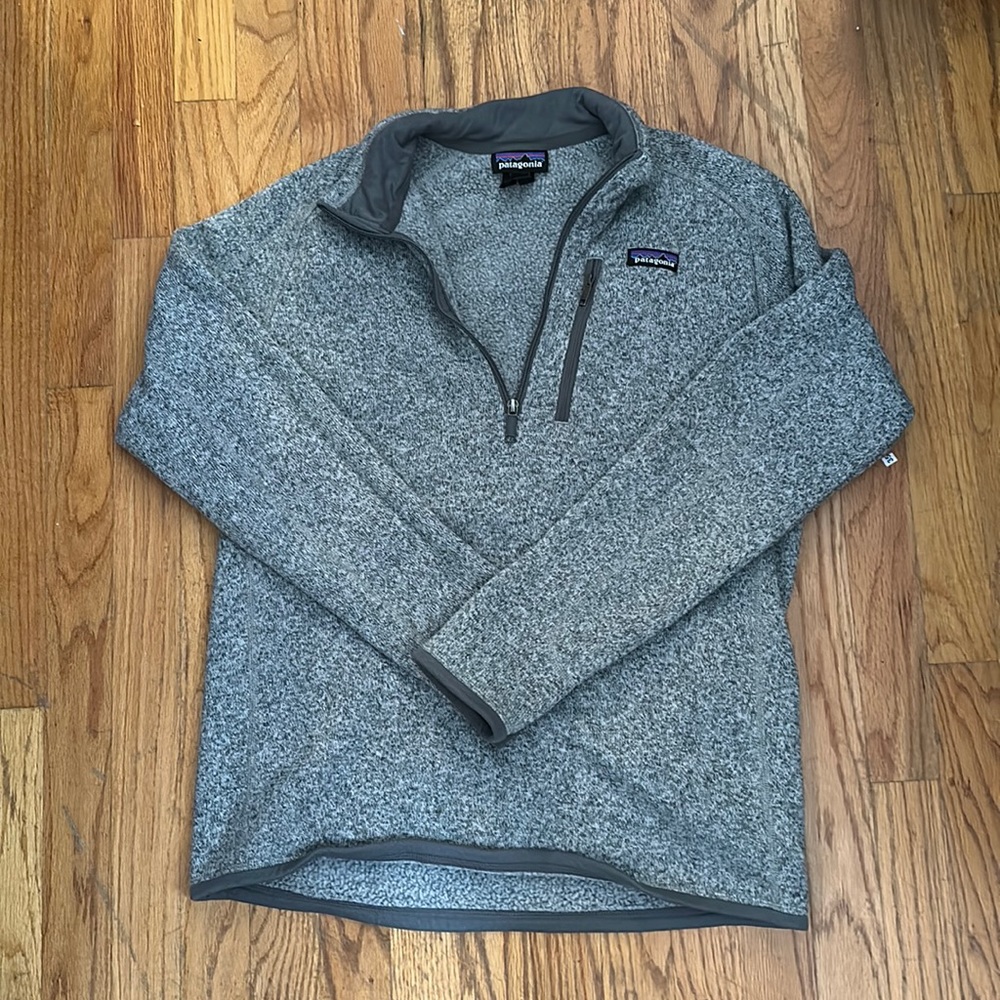 Patagonia fleece 1/4 zip.